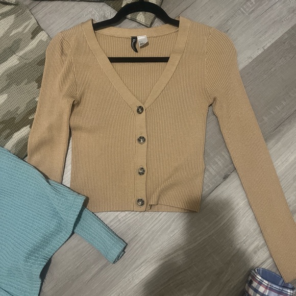 Bundle - Picture 7 of 12